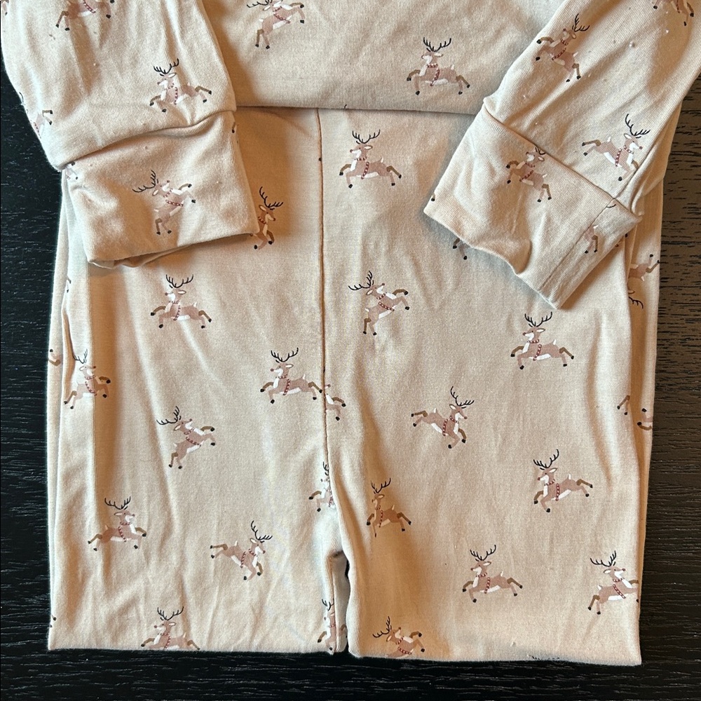 Rylee + Cru Cream Pajama Set with Star Print - Picture 4 of 6